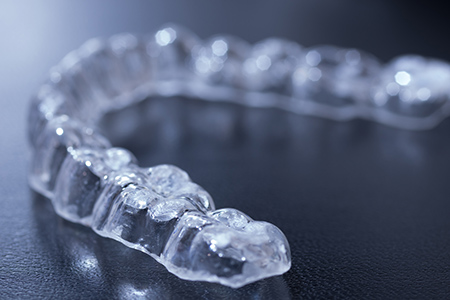 就寝中の歯ぎしりから歯を守ります
